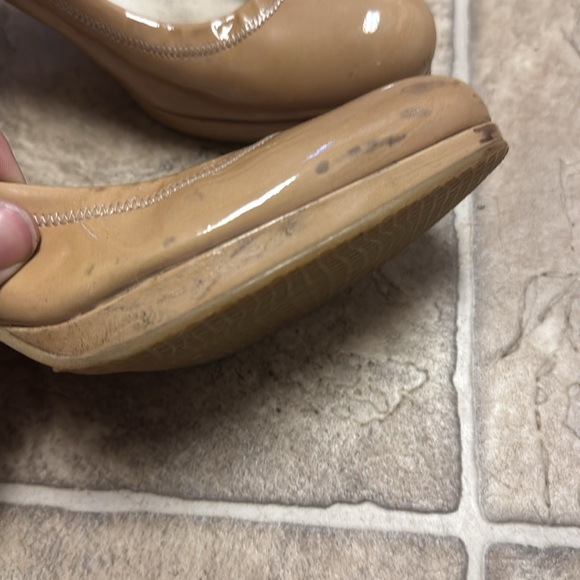 Stuart Weitzman Beige Heels - Picture 4 of 4